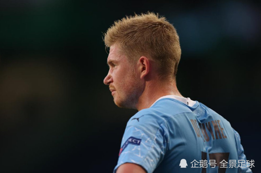 莱奥罚点前铃木彩艳对他说踢右边，最终莱奥踢向右边并且罚进