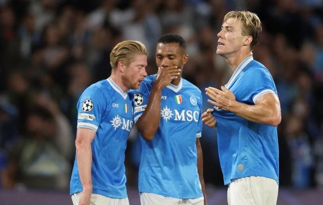 记者：兰克尔-泽擅空手套白狼，找朴志洙要落场球衣而不是换